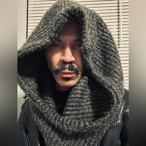 Zara Man Dark Gray Knit Accessory